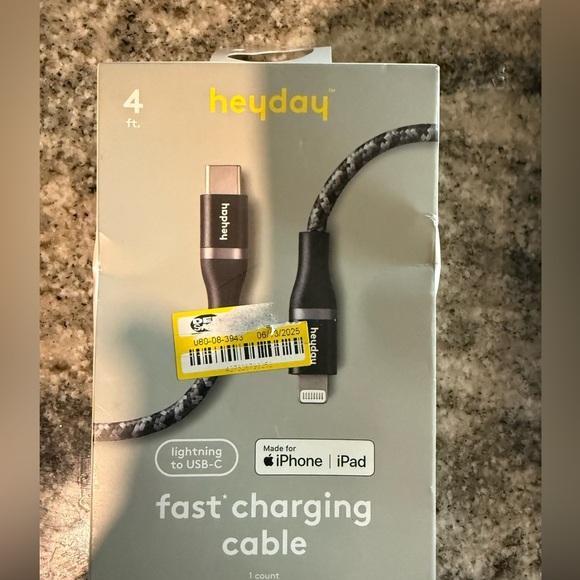 New in box heyday electronic/iPhone 4 piece bundle. Get all 4! - Picture 4 of 5